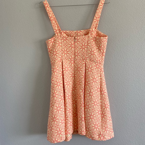 Forever 21 Pink/Peach Print Dress Size Small - Picture 3 of 6